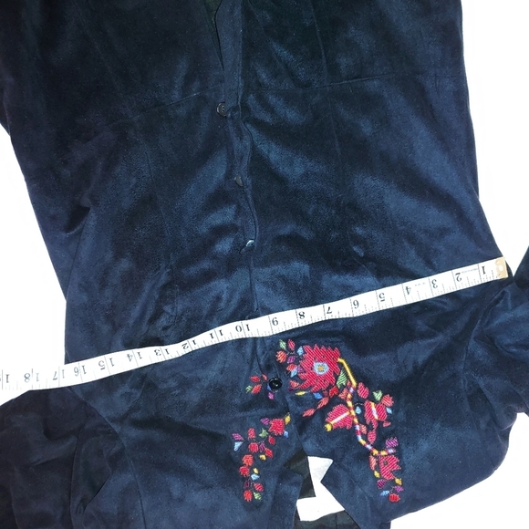 Vintage Velvet Jacket Floral Embroidery 4 - Picture 6 of 7